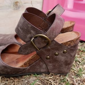 Pierre Dumas Wedges